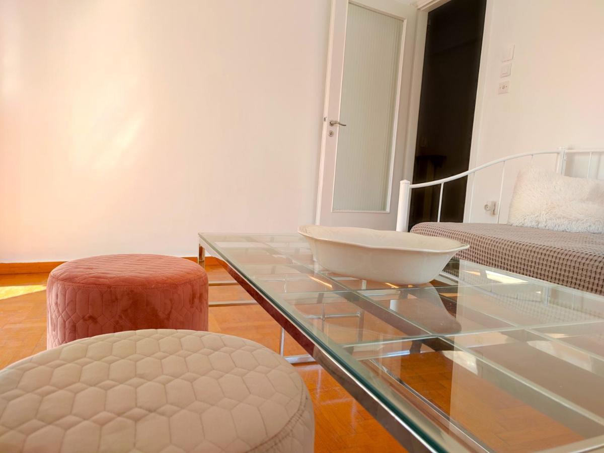 Vironos Extra Bright Apartment - Front Park And Monastery Αθήνα Εξωτερικό φωτογραφία